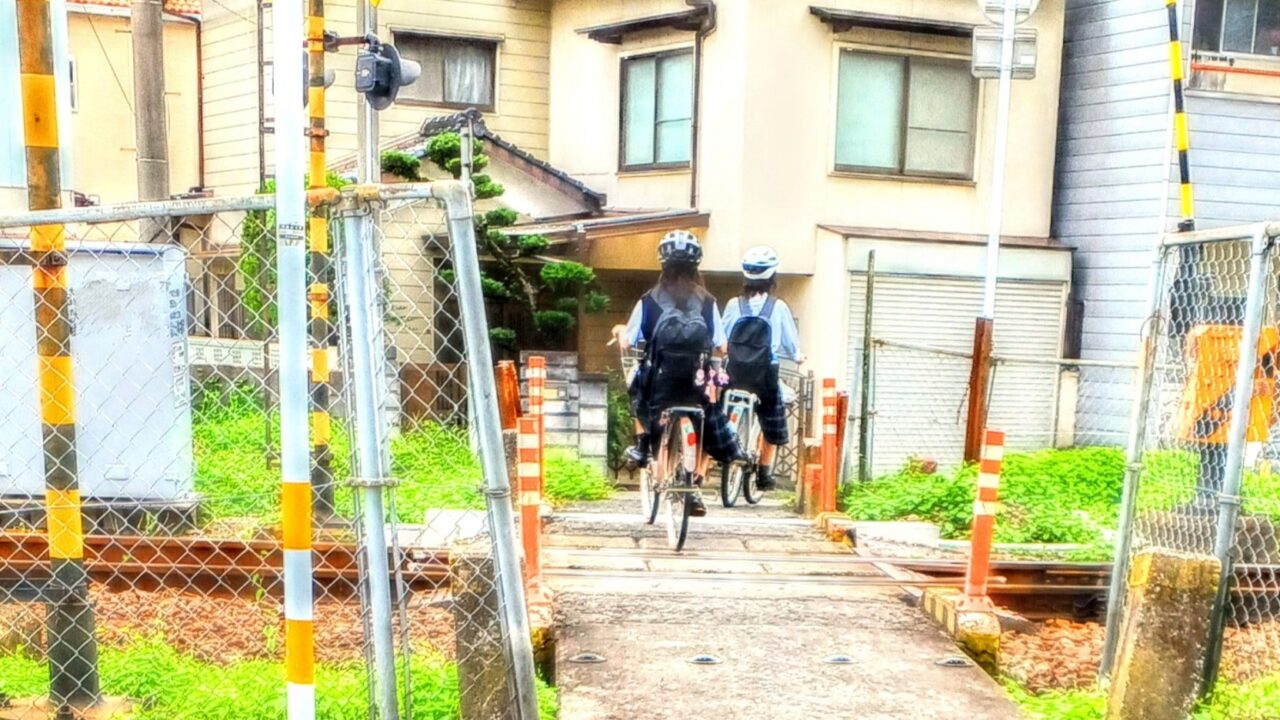 高校生自転車ヘルメット着用