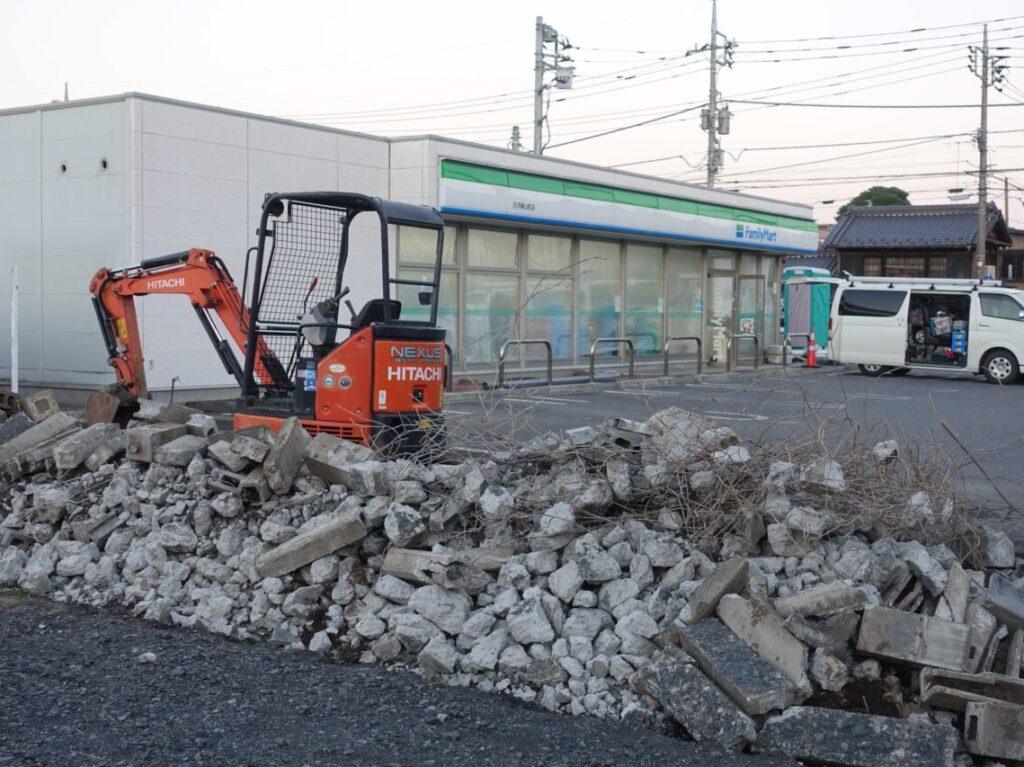 ファミリーマート古河横山町店の工事